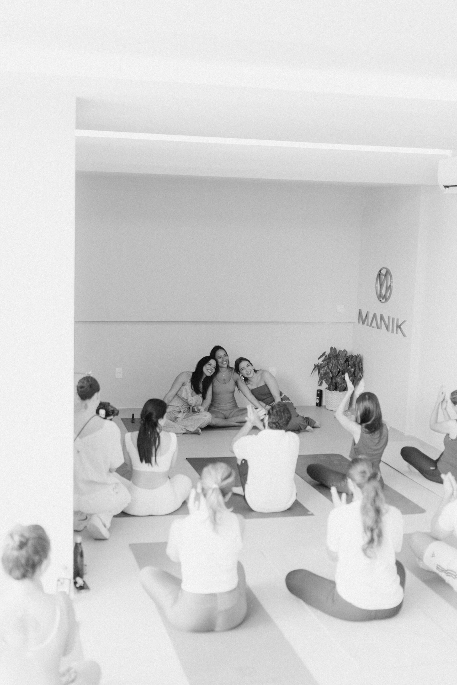 Serviços oferecidos: yoga e mais | Manik Wellness